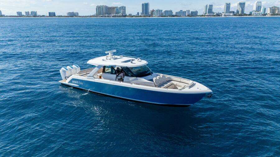 2024 Tiara Yachts 48 LS