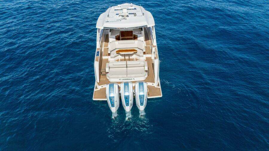 2024 Tiara Yachts 48 LS