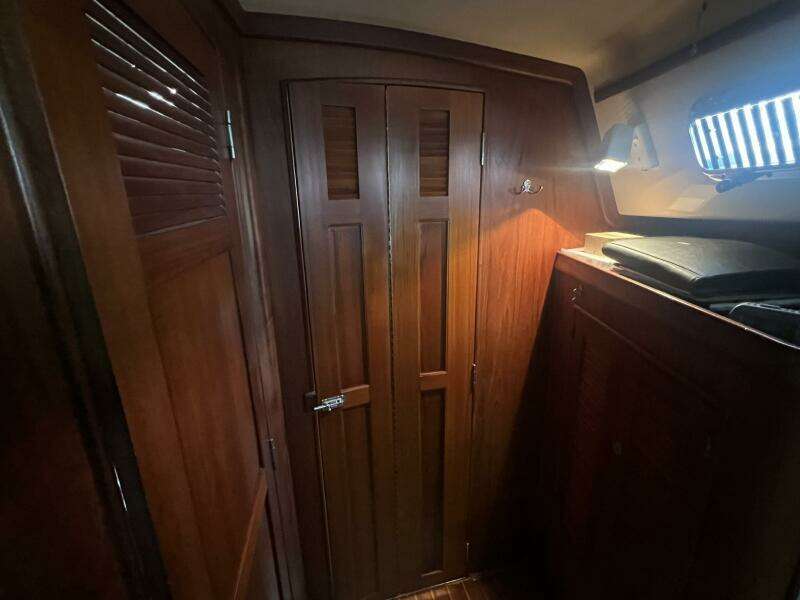 1994 Island Packet Cutter