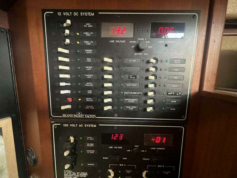 1994 Island Packet Cutter