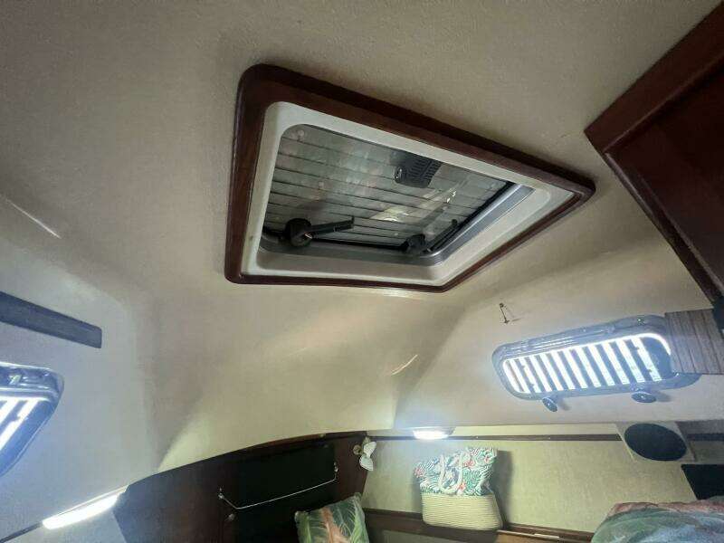 1994 Island Packet Cutter