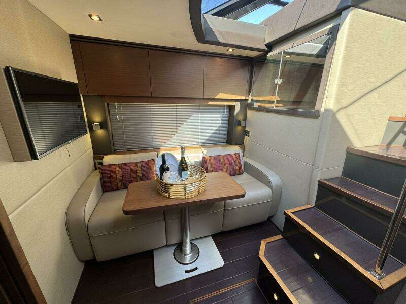 2016 Sea Ray 470 Sundancer 'Lopez Cove II' - Sette Seating