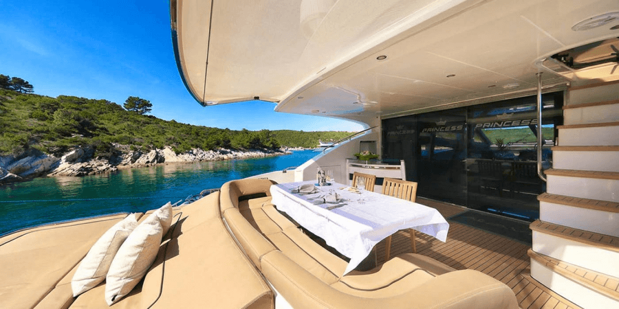 2011 Princess Yachts Princess V85