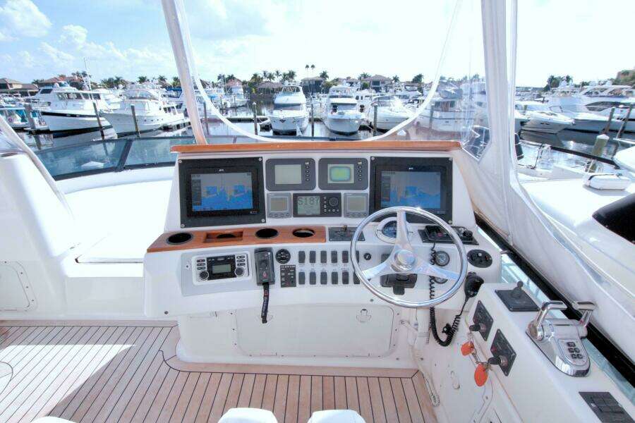 2005 Neptunus 62 Flybridge
