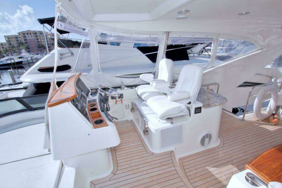 2005 Neptunus 62 Flybridge