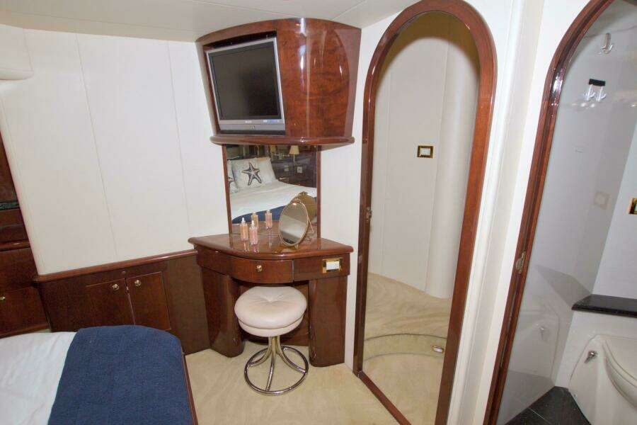 2005 Neptunus 62 Flybridge