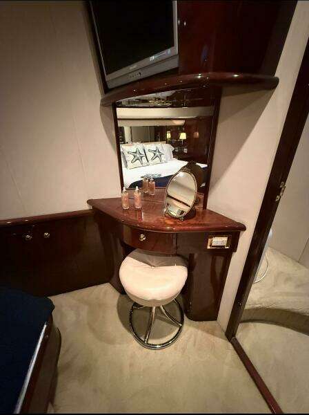 2005 Neptunus 62 Flybridge