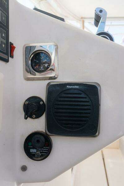 2005 Cabo 40 Express