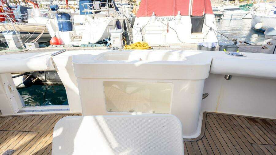 2005 Cabo 40 Express