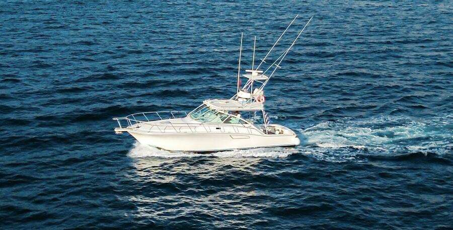 2005 Cabo 40 Express