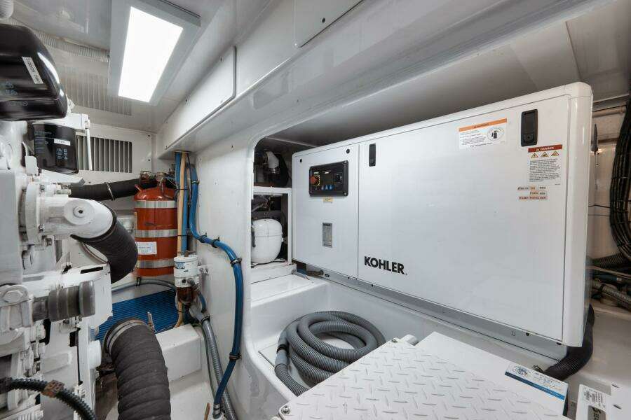 Weaver 60 - Pistol - Engine Room