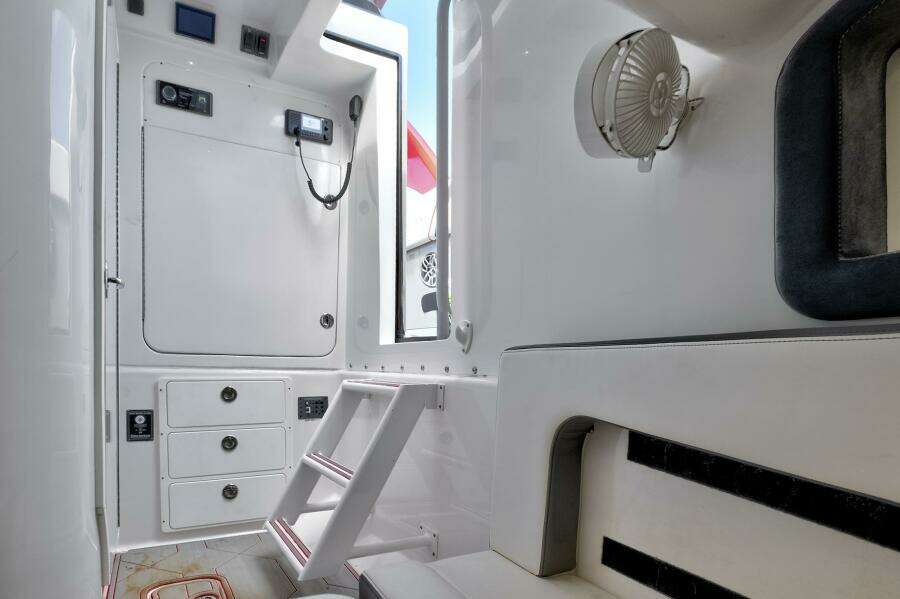 2023 Midnight Express 43 Open