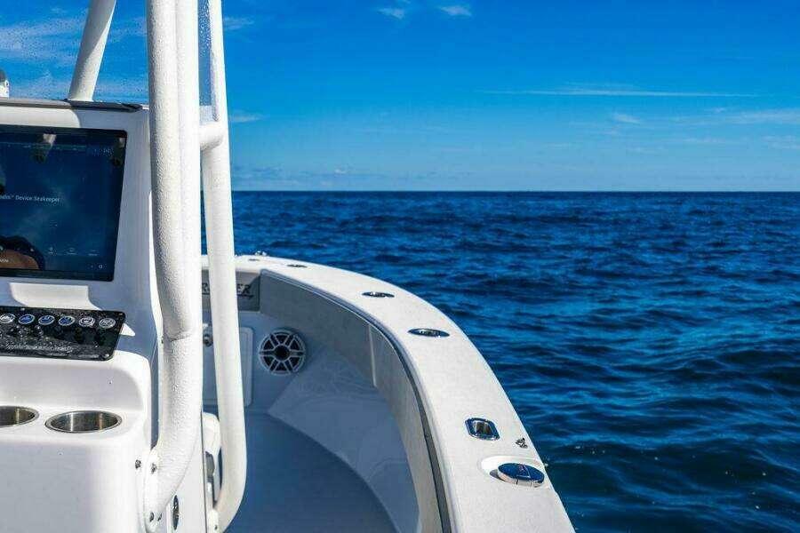 2026 Reef Runner 230