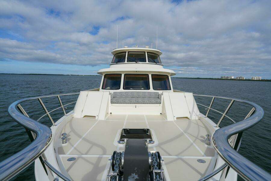 016 Bow Facing Aft