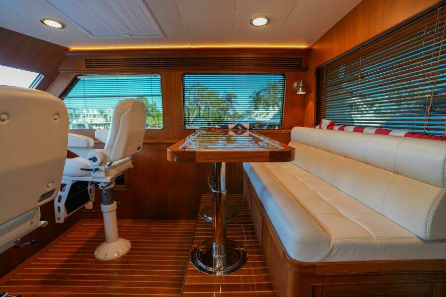 057 Command Bridge Facing Starboard