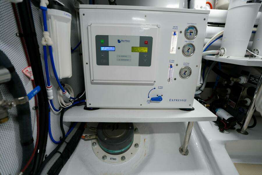 075 BlueWater Water Maker