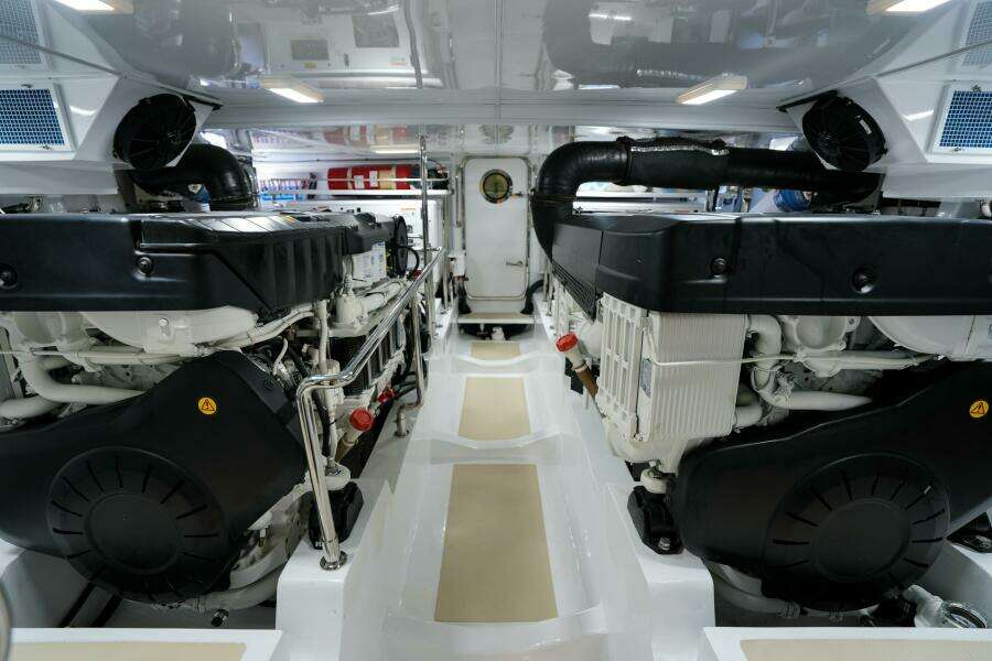 073 Engine Room Facing Aft