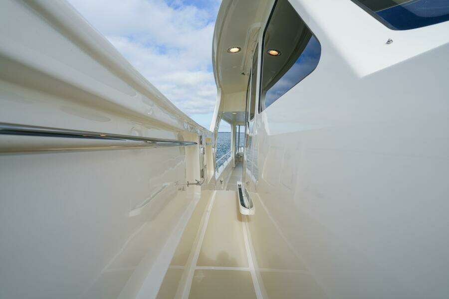 011 Starboard Walkway Facing Aft