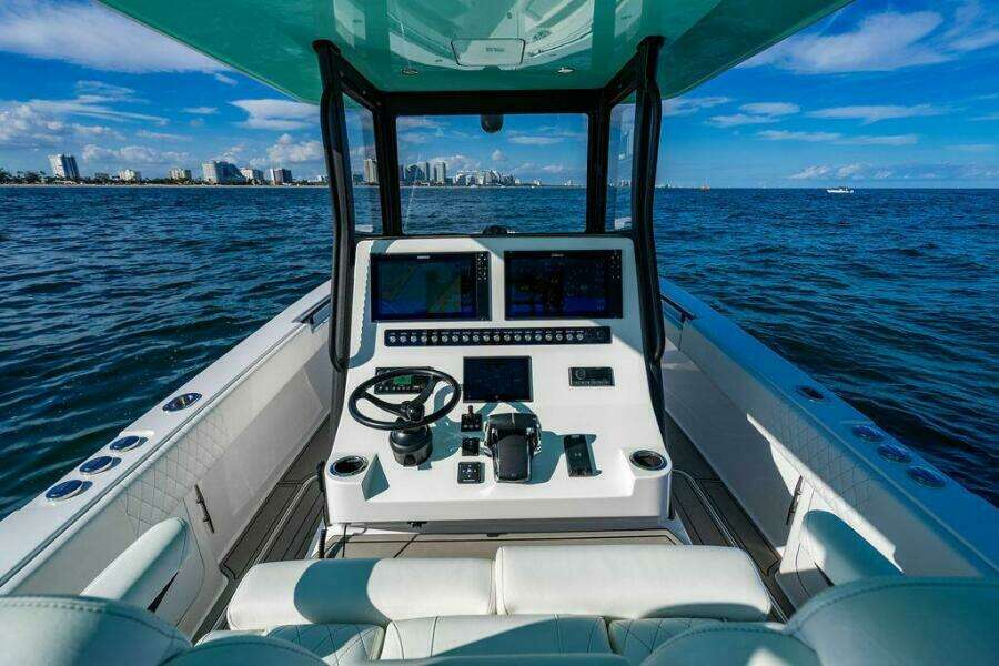 2026 Reef Runner 340