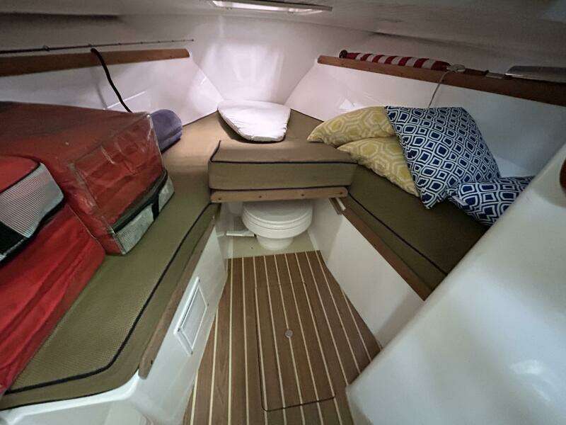 2007 Hunt Yachts Harrier 25