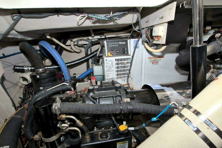 2013 Sea Ray 450 Sundancer