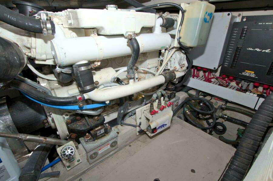 2013 Sea Ray 450 Sundancer