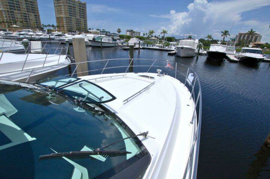 2013 Sea Ray 450 Sundancer