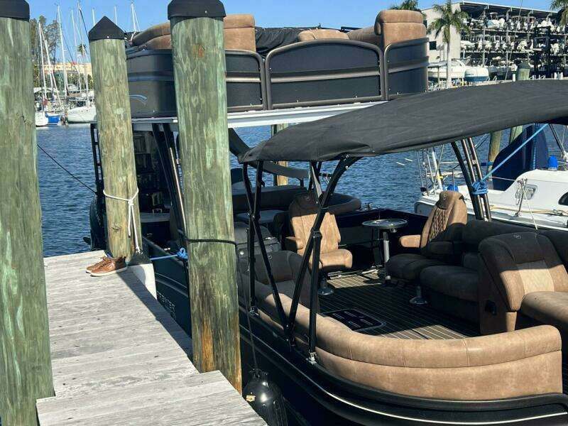 2023 Premier 330 Escalante