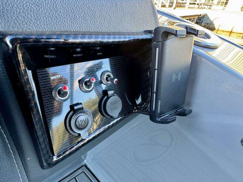 2023 Veranda Vertex VTX 22R TritoonFL