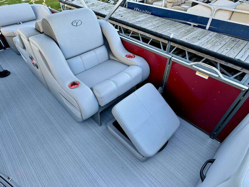 2023 Veranda Vertex VTX 22R TritoonFL