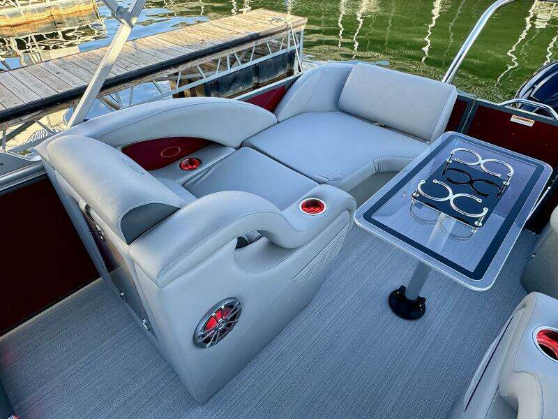 2023 Veranda Vertex VTX 22R TritoonFL