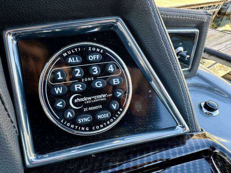 2023 Veranda Vertex VTX 22R TritoonFL