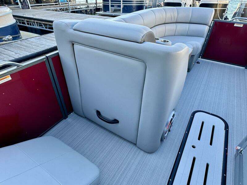 2023 Veranda Vertex VTX 22R TritoonFL