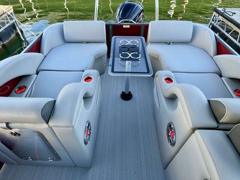 2023 Veranda Vertex VTX 22R TritoonFL