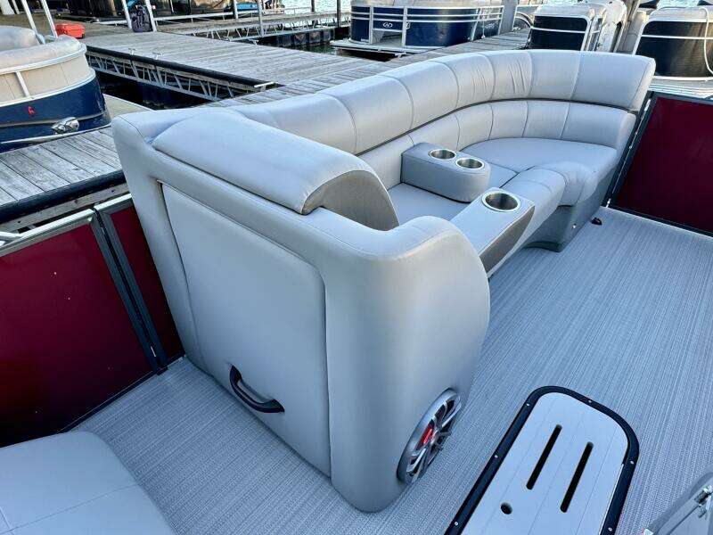 2023 Veranda Vertex VTX 22R TritoonFL