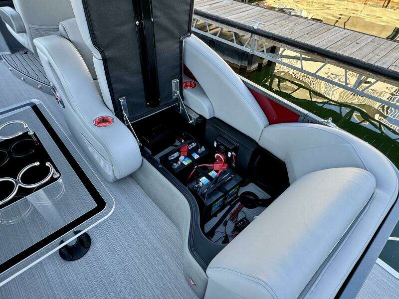 2023 Veranda Vertex VTX 22R TritoonFL