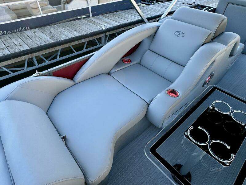 2023 Veranda Vertex VTX 22R TritoonFL