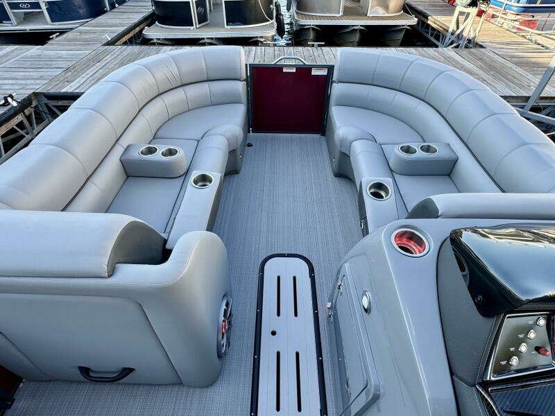 2023 Veranda Vertex VTX 22R TritoonFL