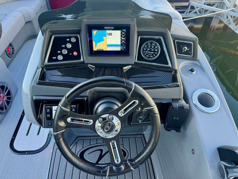 2023 Veranda Vertex VTX 22R TritoonFL