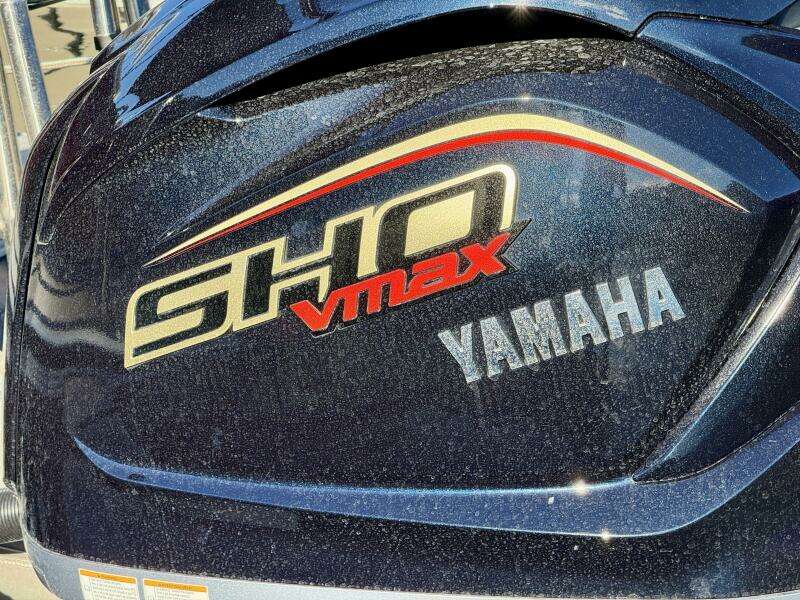 2023 Veranda Vertex VTX 22R TritoonFL