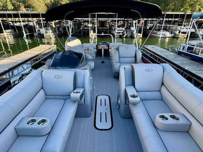 2023 Veranda Vertex VTX 22R TritoonFL