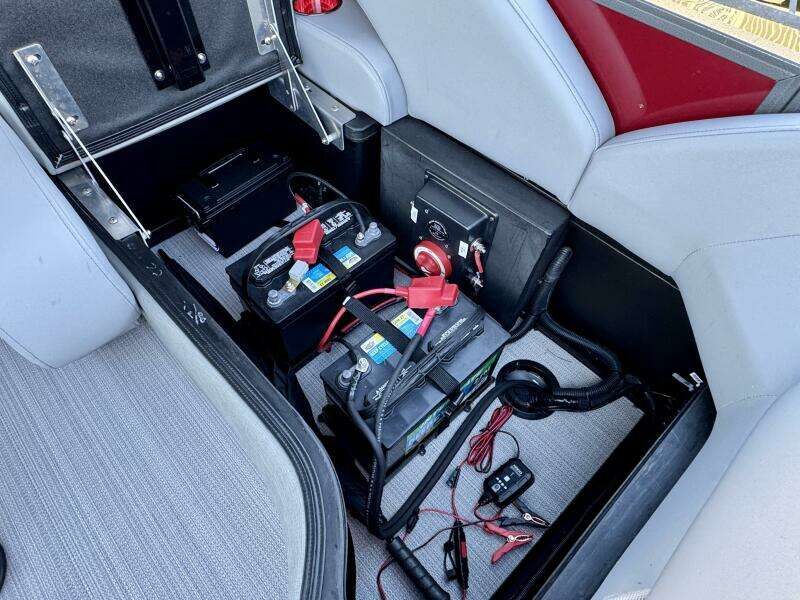 2023 Veranda Vertex VTX 22R TritoonFL