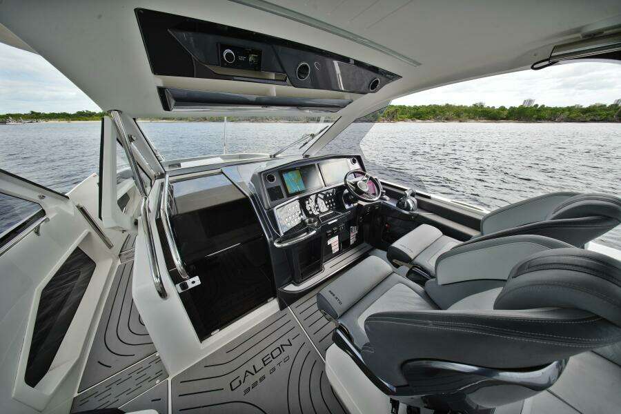 2023 Galeon 