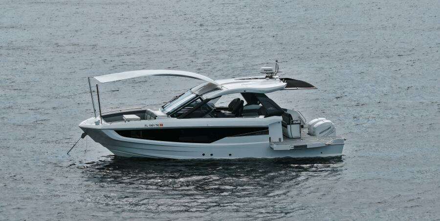 2023 Galeon 