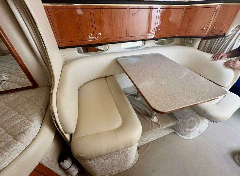 2001 Sea Ray 310 Sundancer