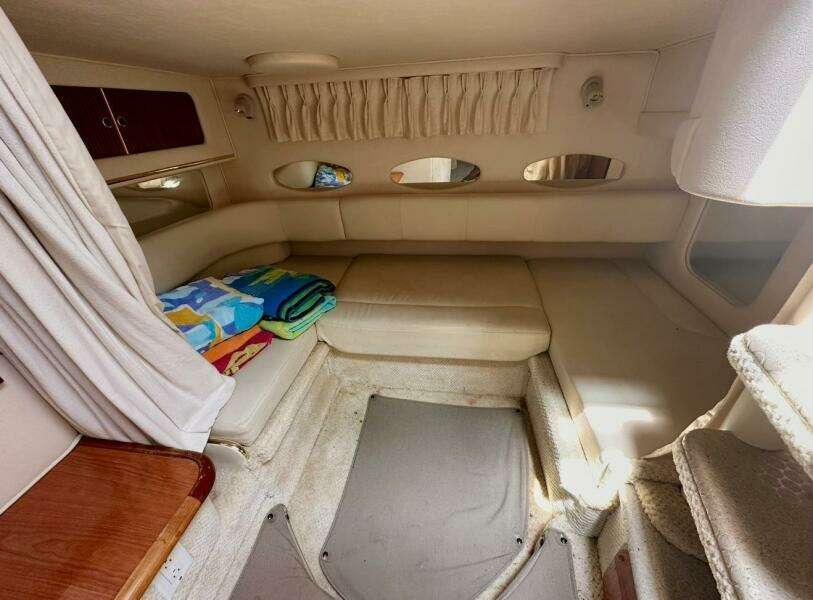 2001 Sea Ray 310 Sundancer