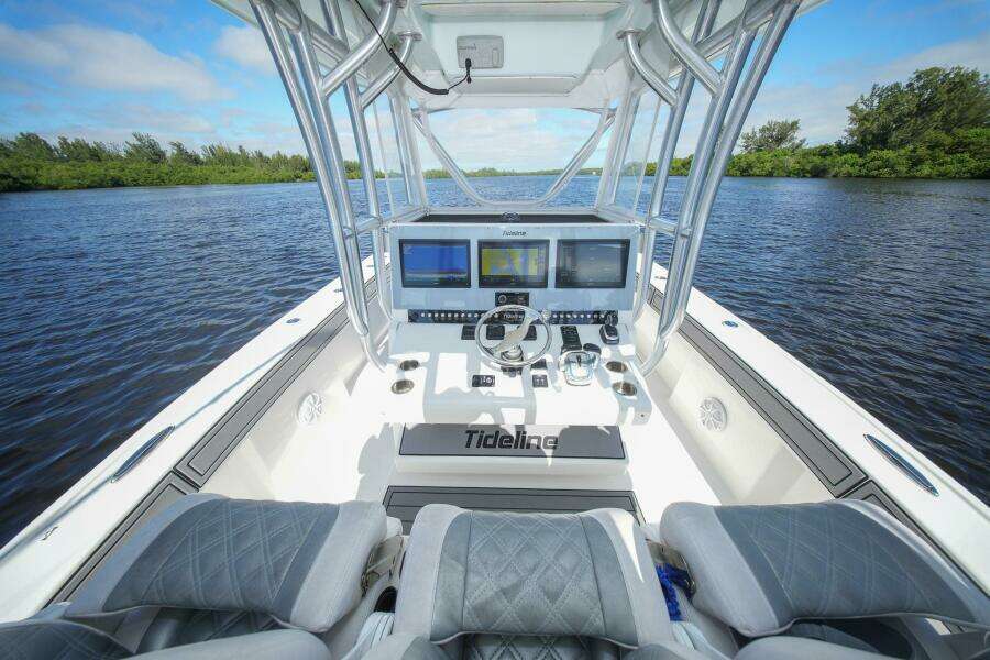 2020 TideLine Boats 365 OFFSHORE