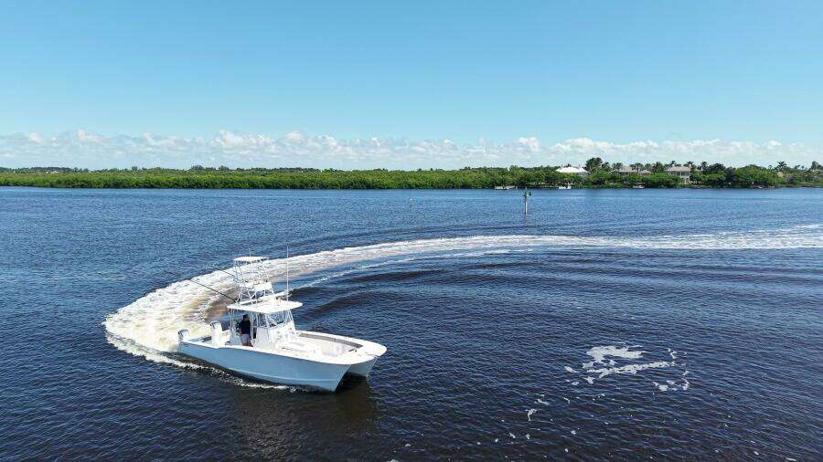 2020 TideLine Boats 365 OFFSHORE