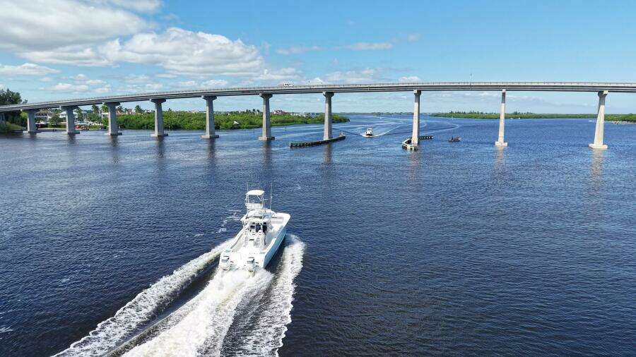 2020 TideLine Boats 365 OFFSHORE