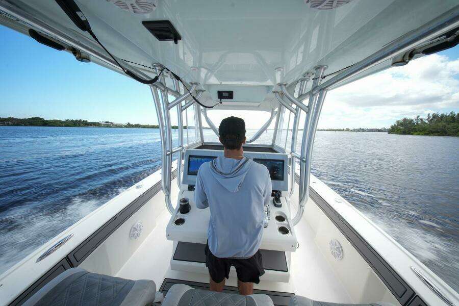 2020 TideLine Boats 365 OFFSHORE